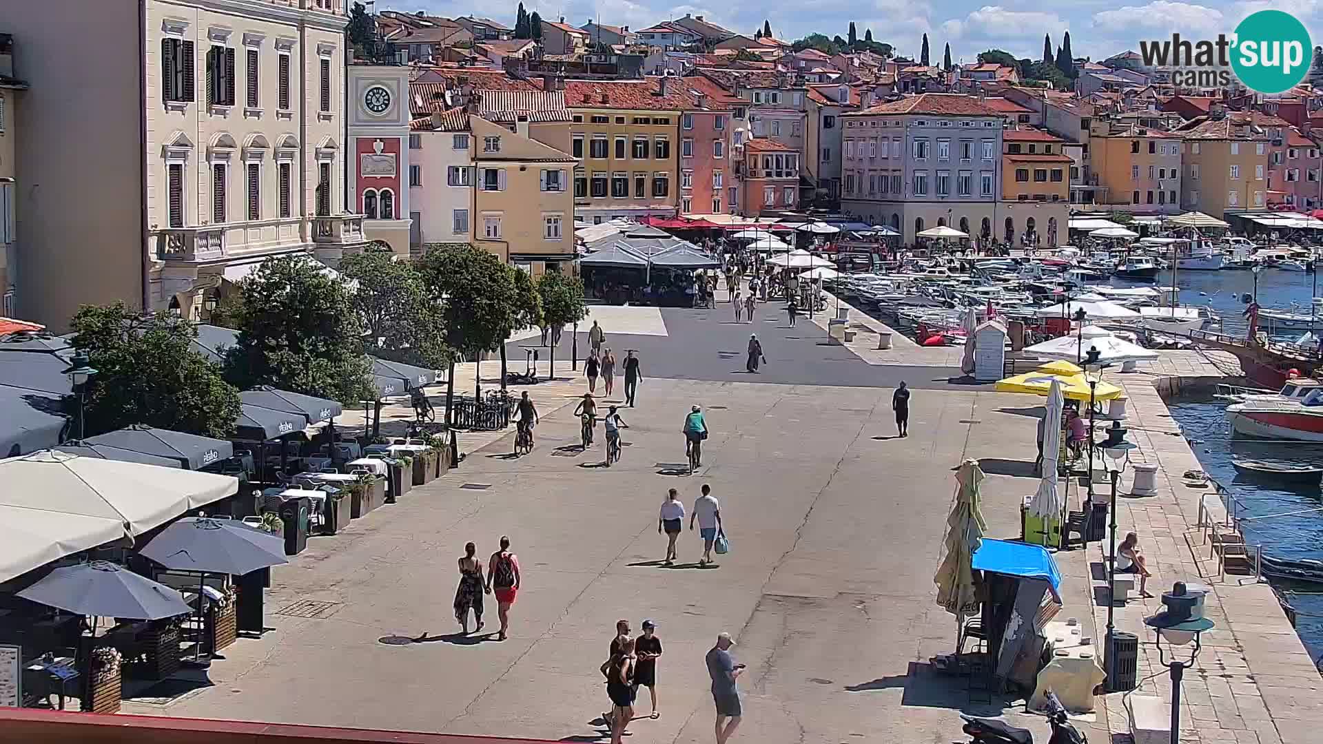 Promenade e marina en Rovinj