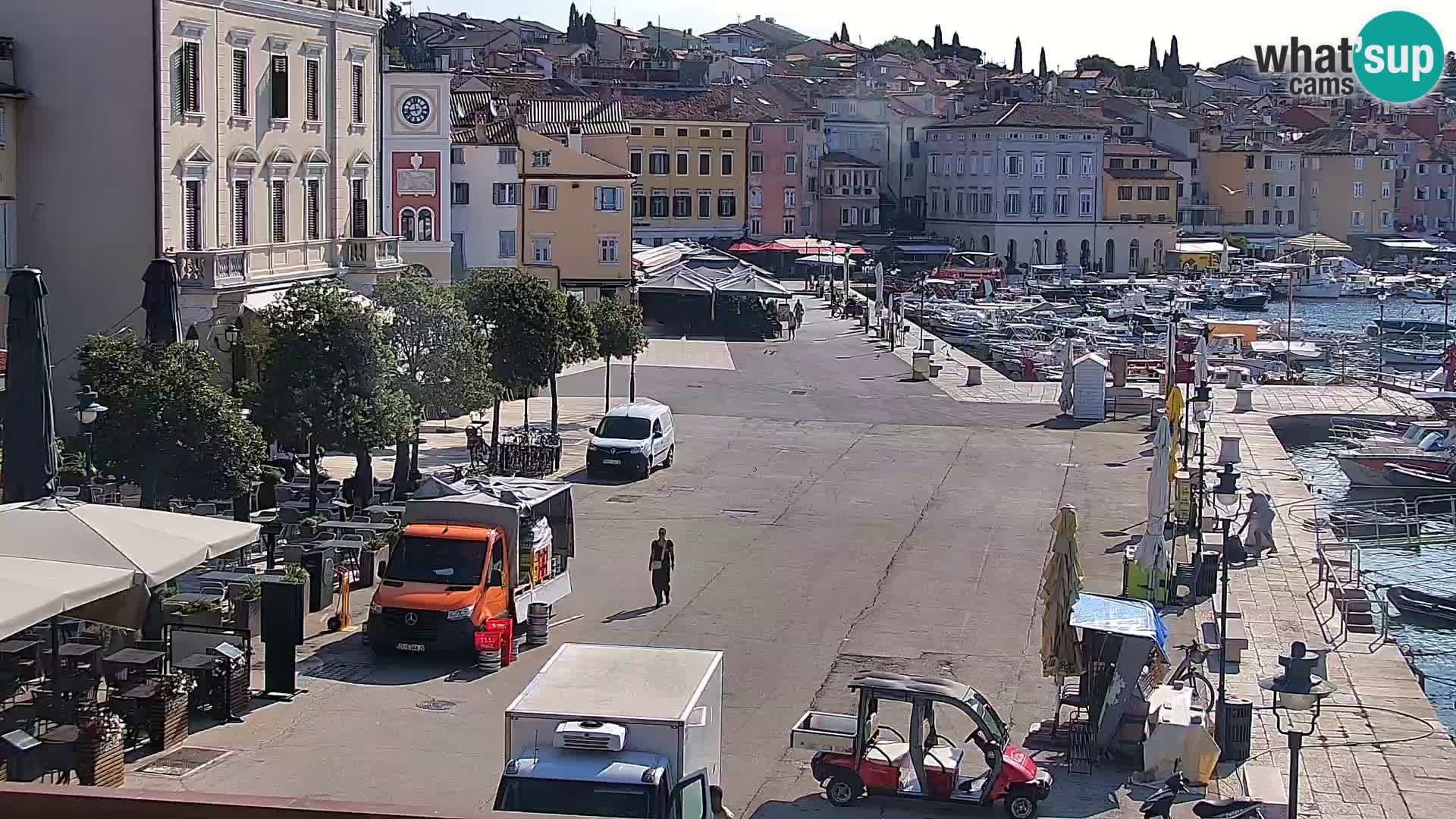 Promenade e marina en Rovinj
