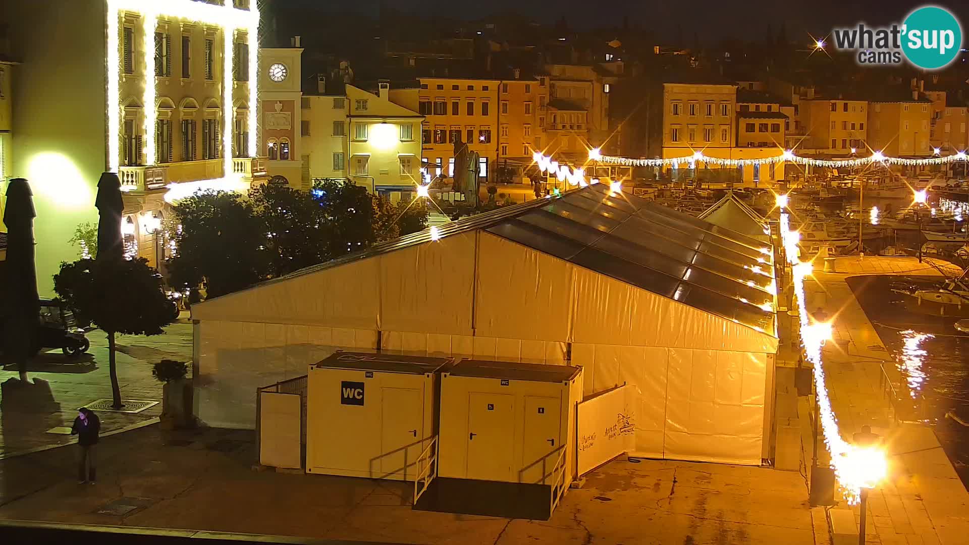 Promenade e marina en Rovinj