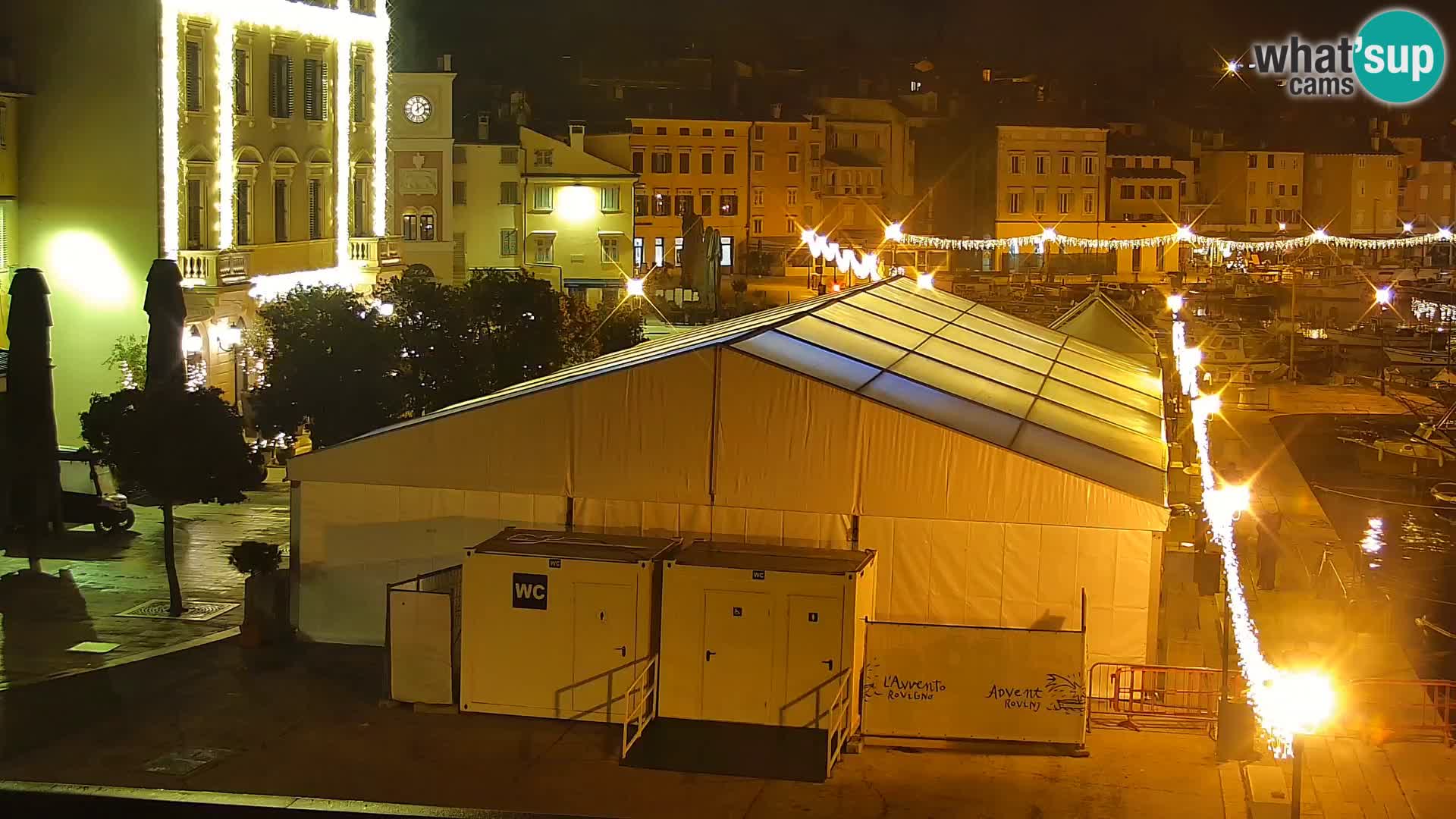 Promenade e marina en Rovinj