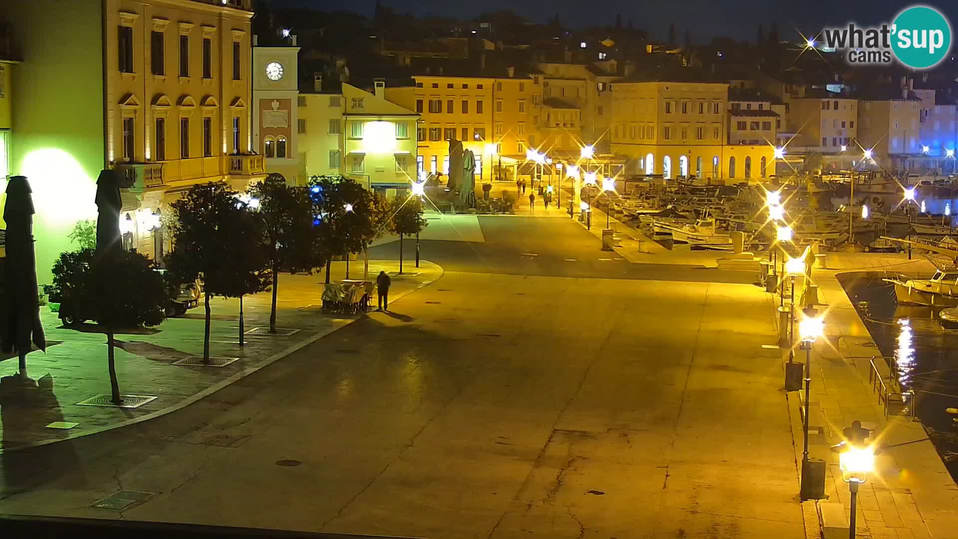 Promenade e marina en Rovinj