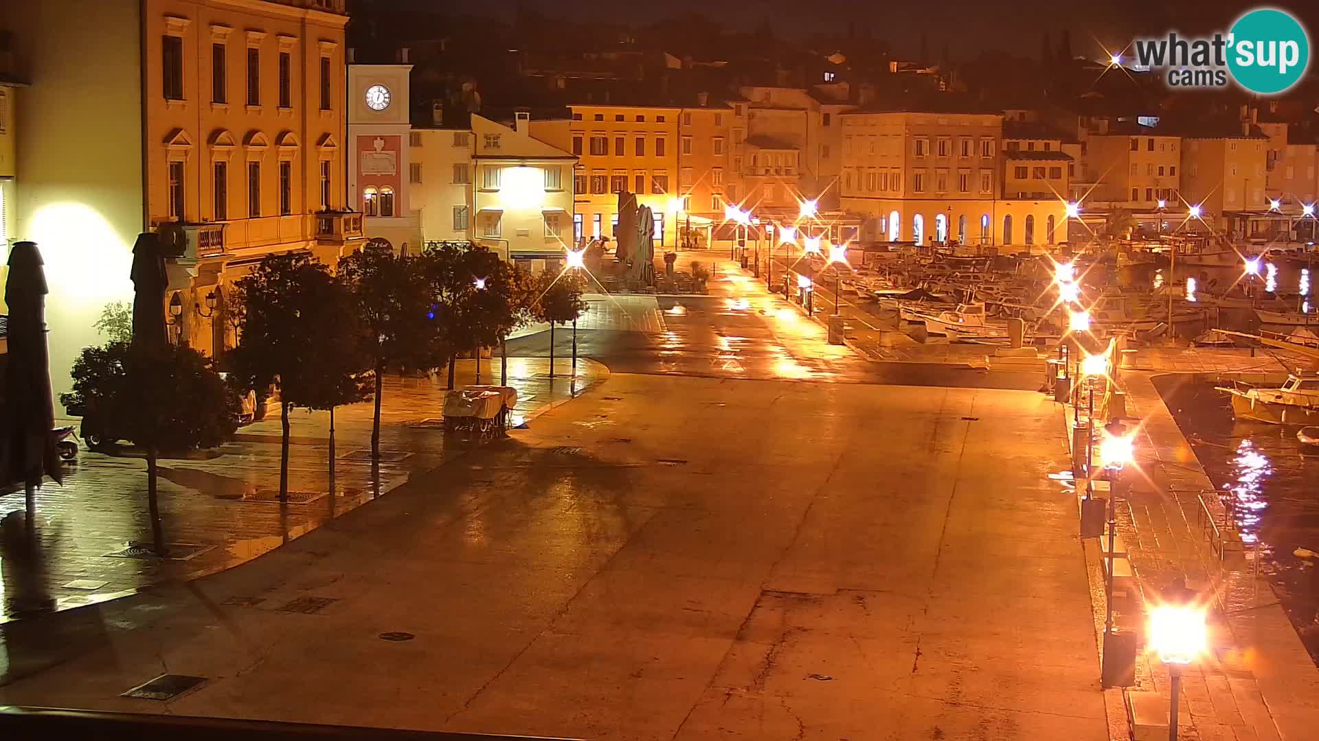Promenade e marina en Rovinj