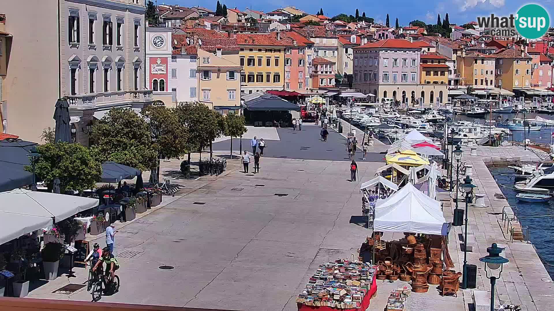 Promenade e marina en Rovinj