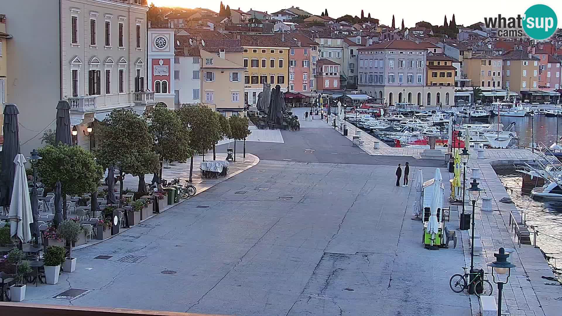 Promenade e marina en Rovinj