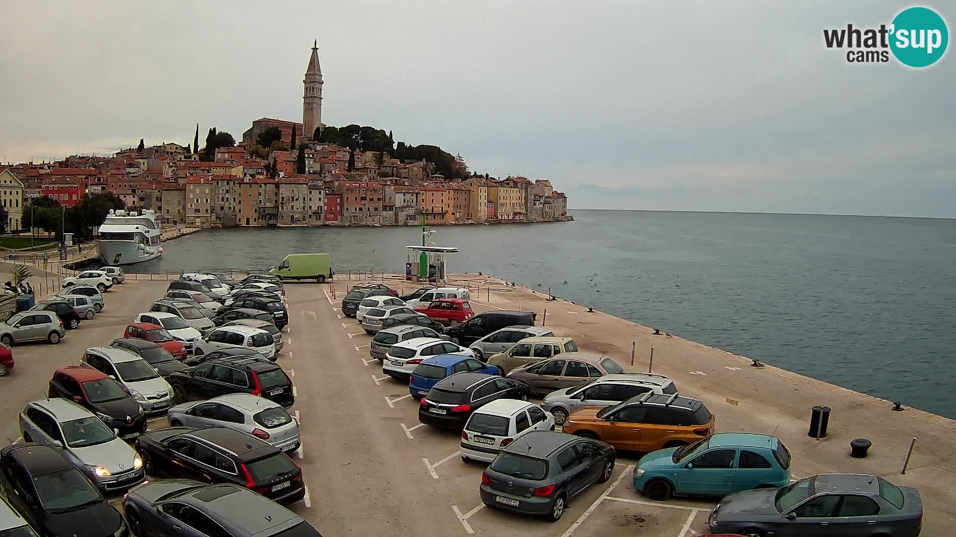 Spletna kamera Rovinj panorama mesta | Istra