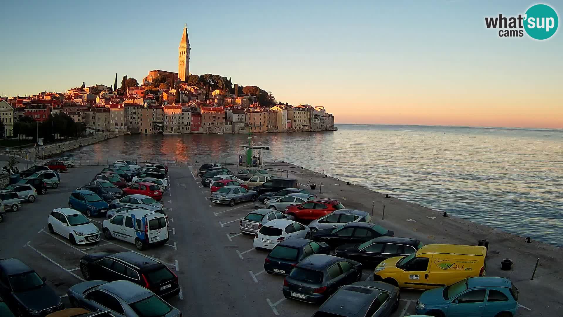 Spletna kamera Rovinj panorama mesta | Istra