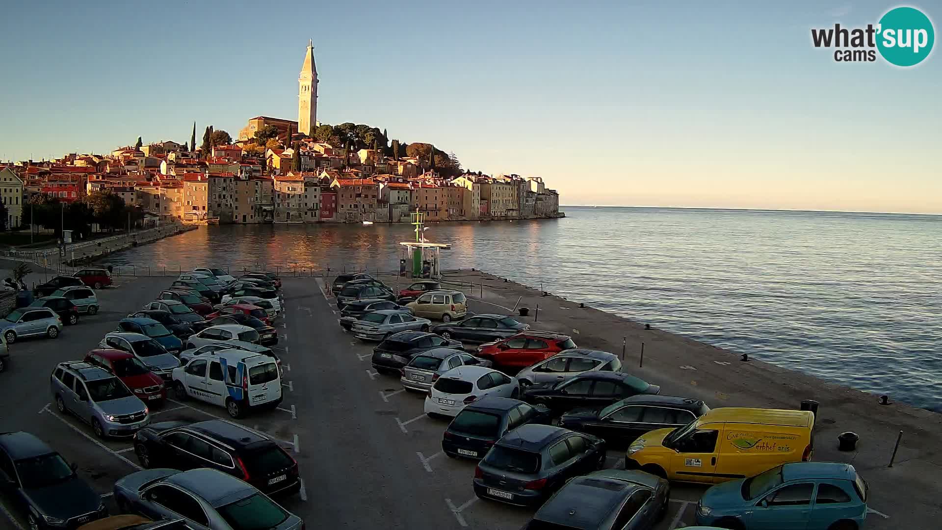 Spletna kamera Rovinj panorama mesta | Istra