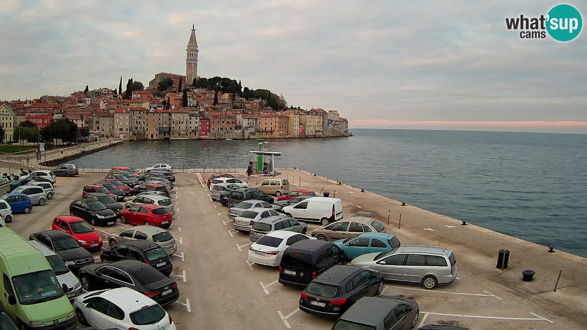 Spletna kamera Rovinj panorama mesta | Istra