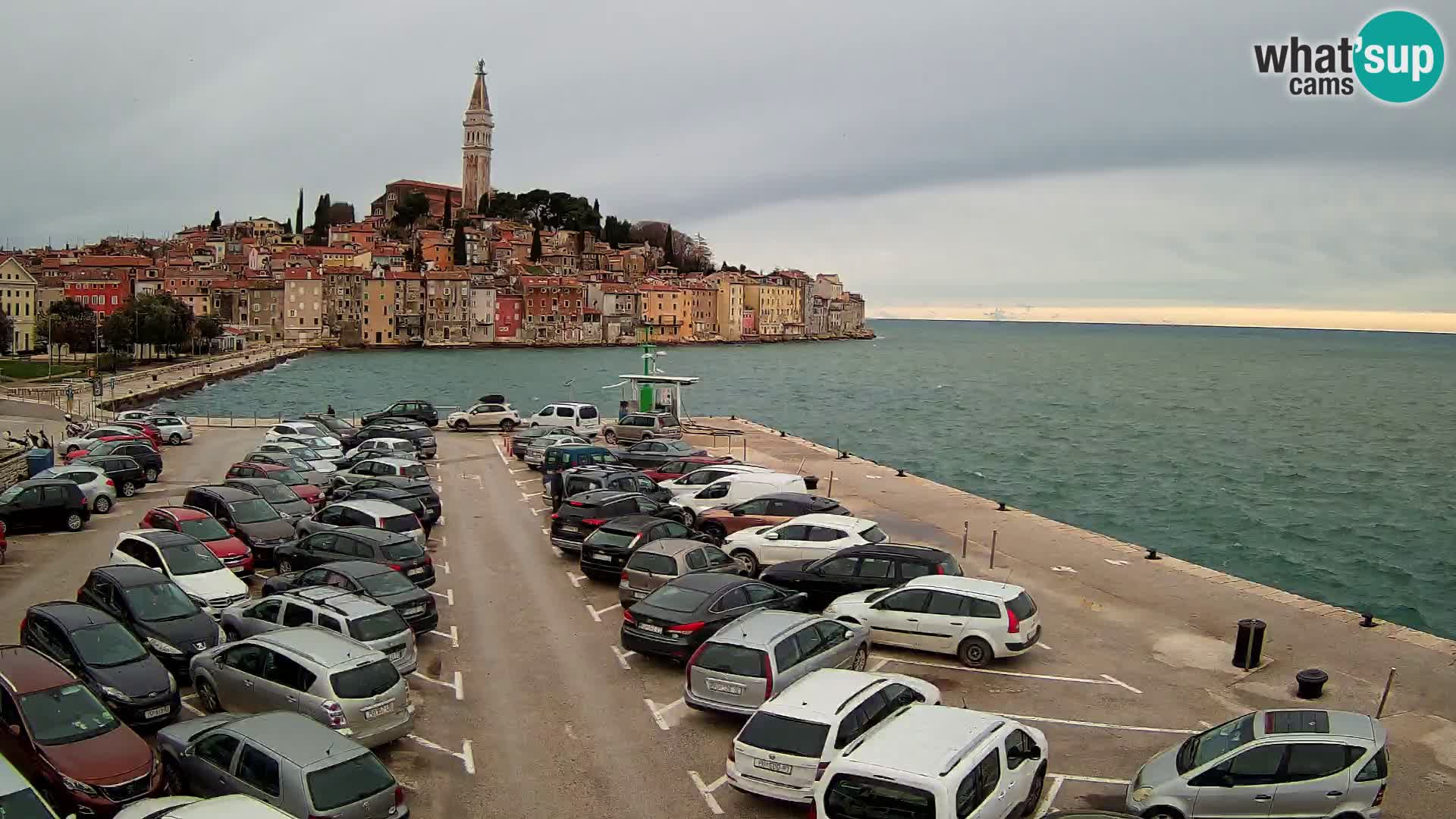 Spletna kamera Rovinj panorama mesta | Istra