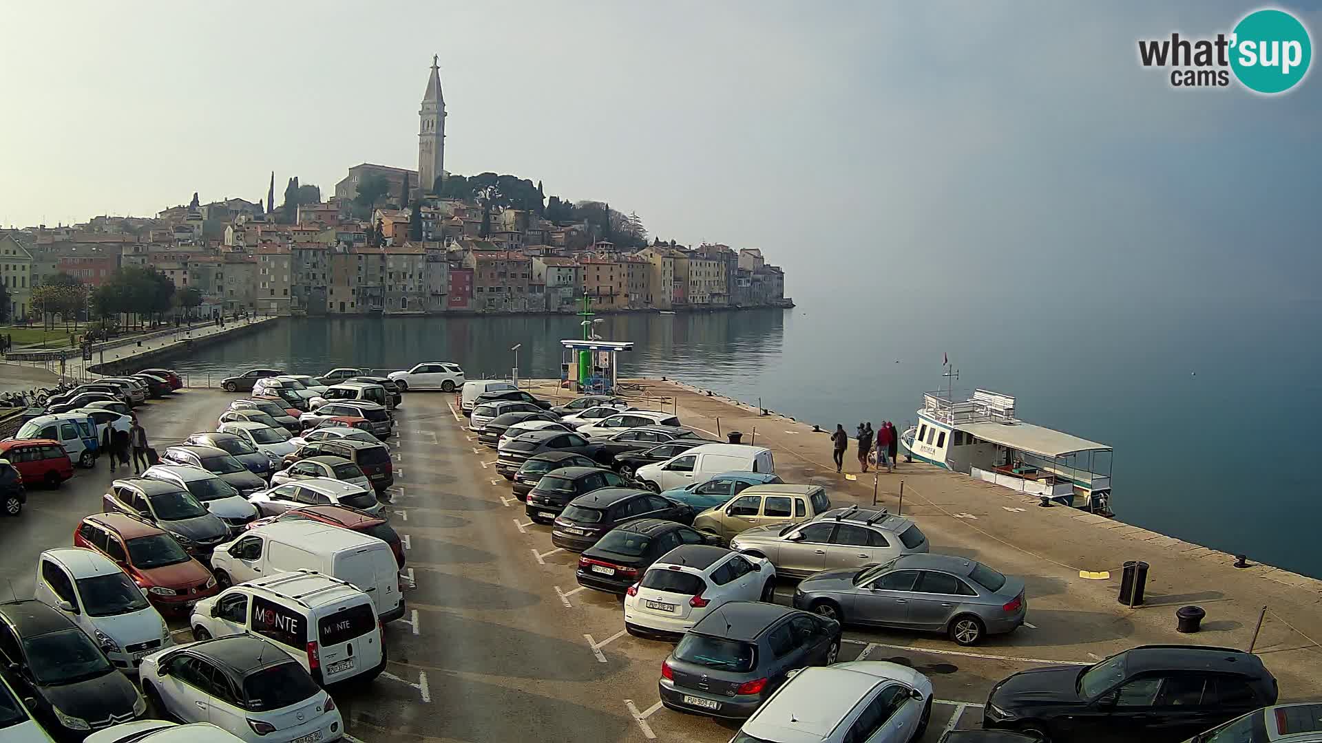 Spletna kamera Rovinj panorama mesta | Istra