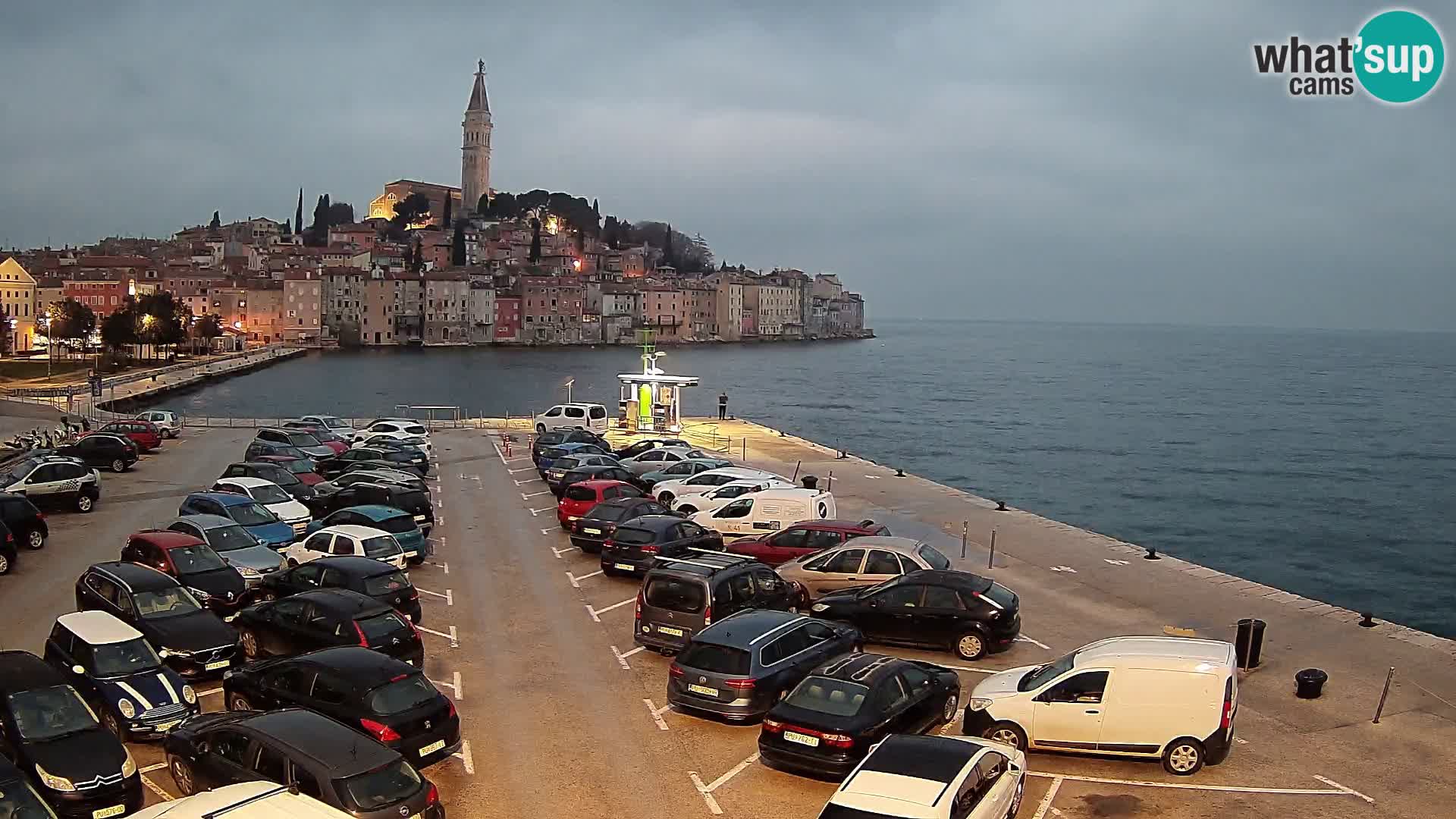 Spletna kamera Rovinj panorama mesta | Istra