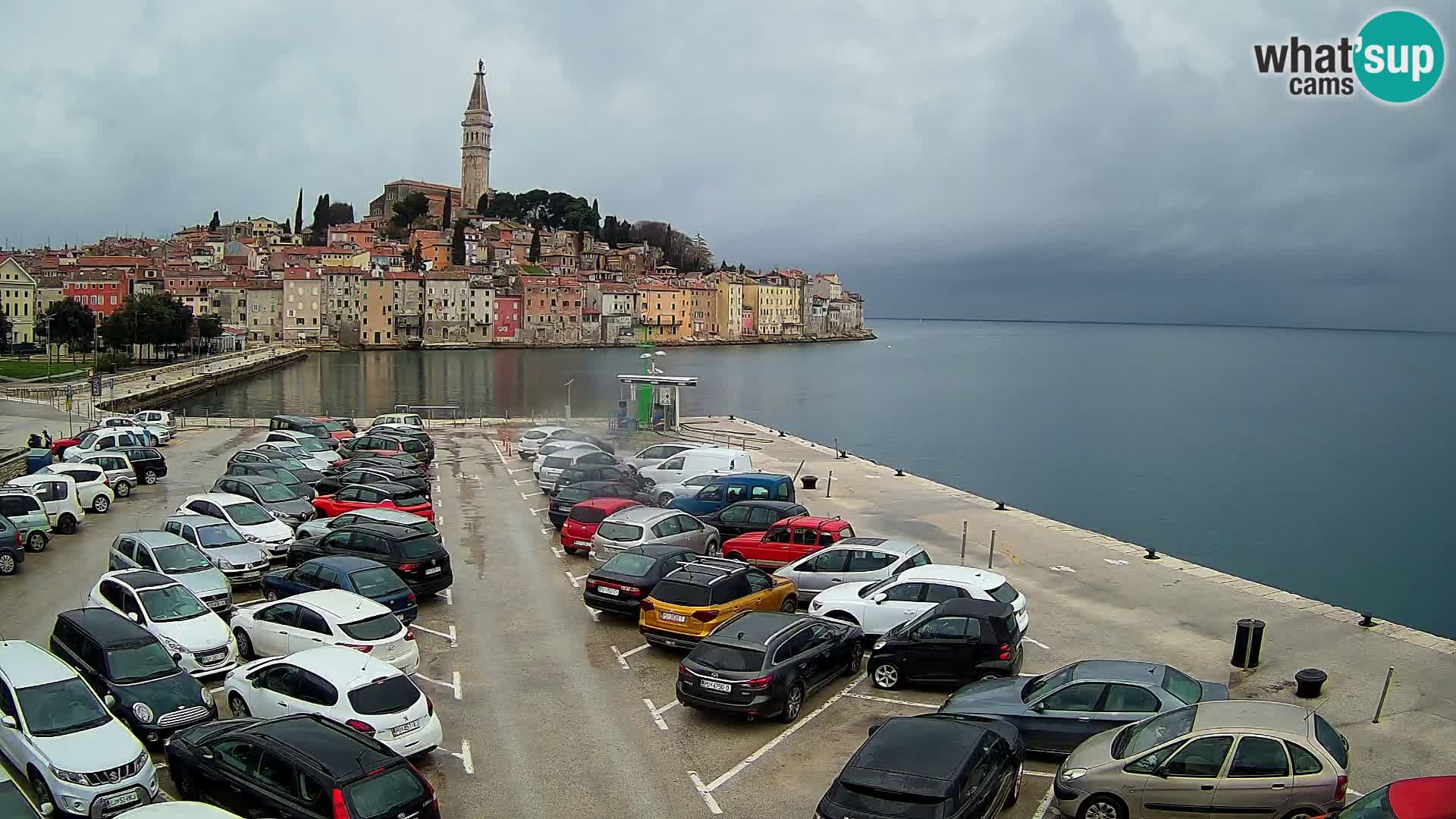 Spletna kamera Rovinj panorama mesta | Istra