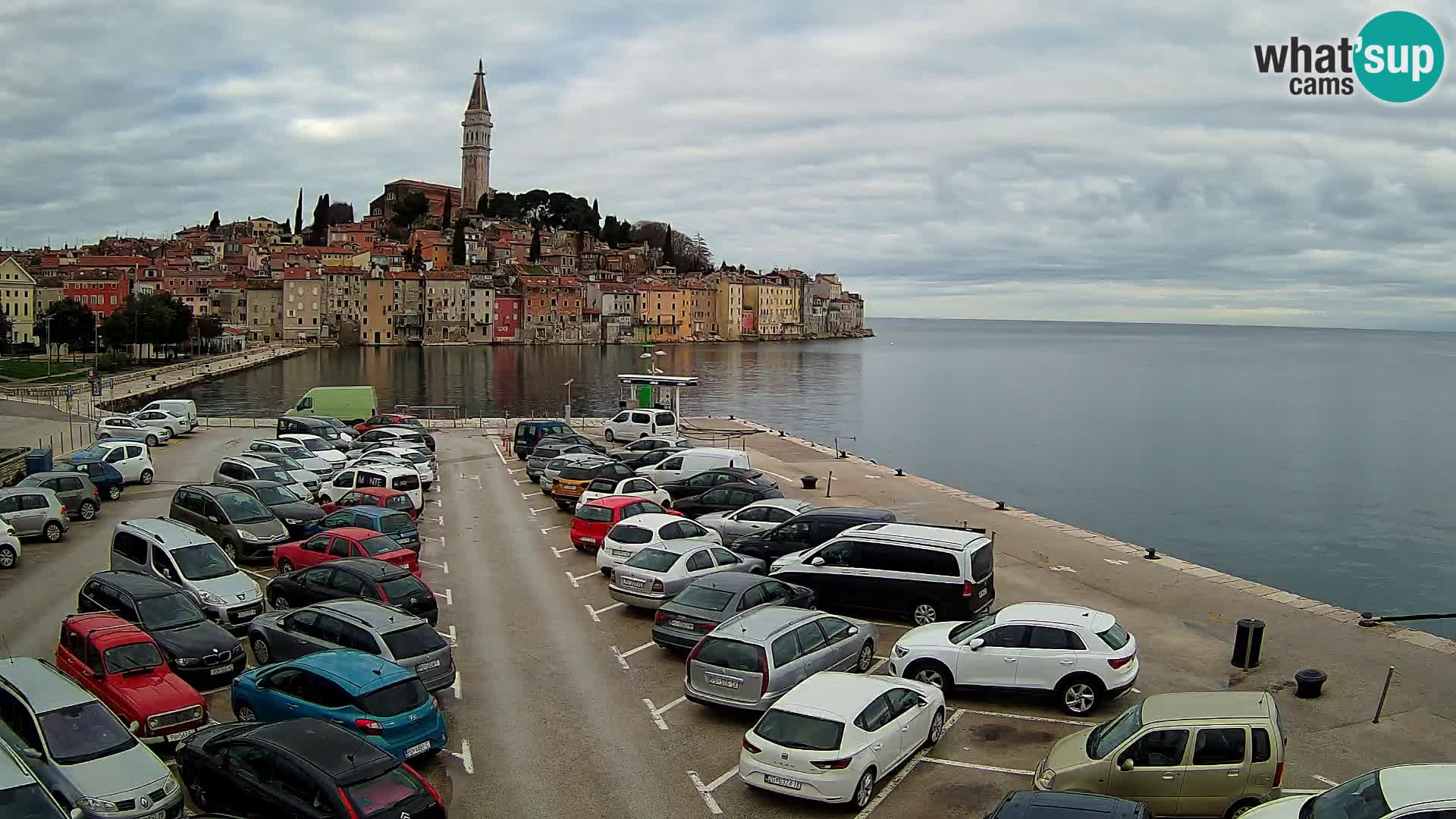 Spletna kamera Rovinj panorama mesta | Istra