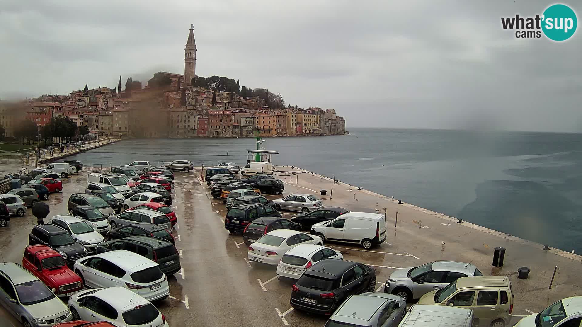 Spletna kamera Rovinj panorama mesta | Istra