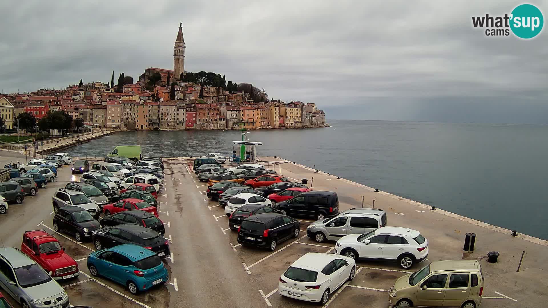 Spletna kamera Rovinj panorama mesta | Istra