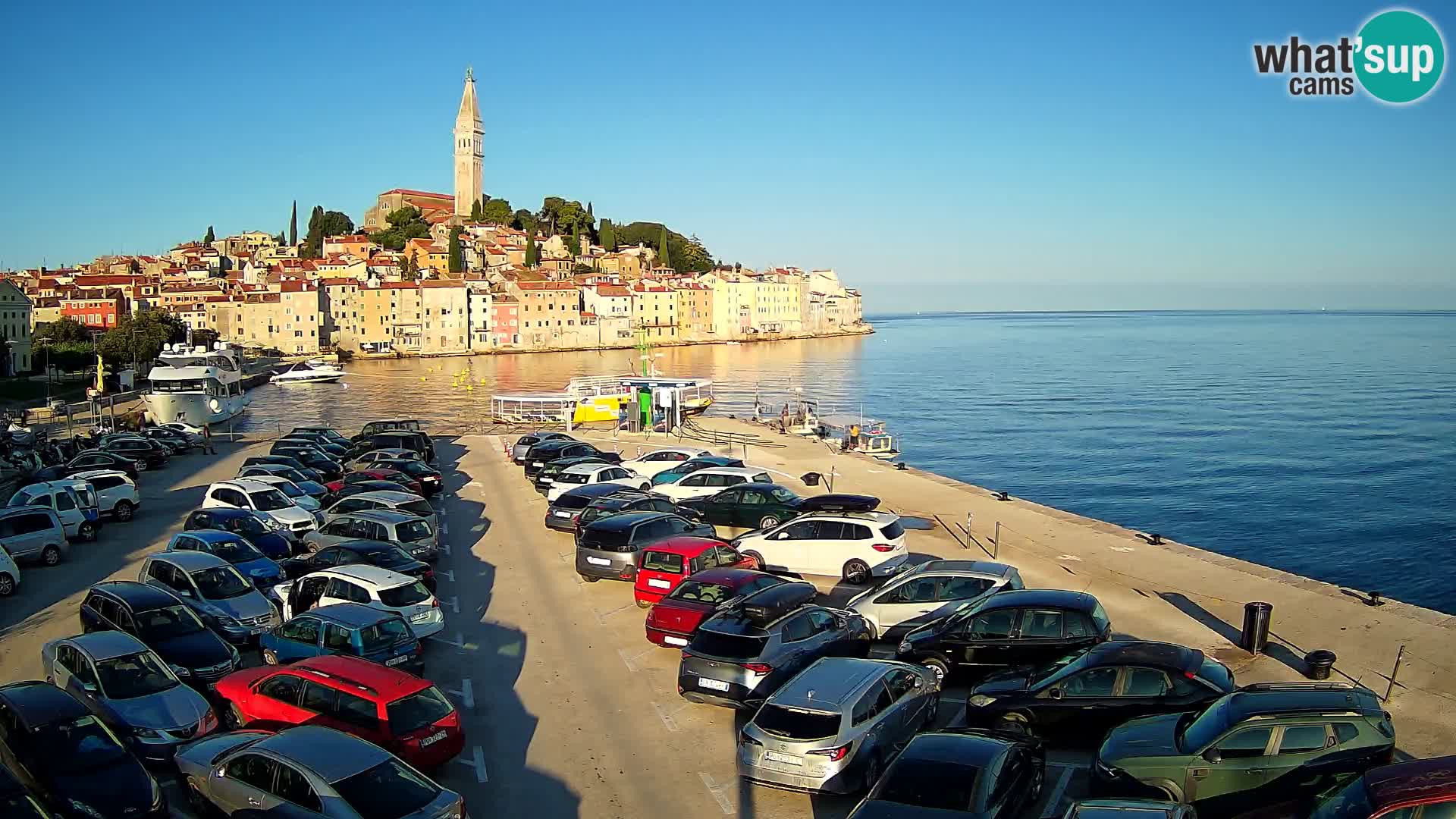 Spletna kamera Rovinj panorama mesta | Istra