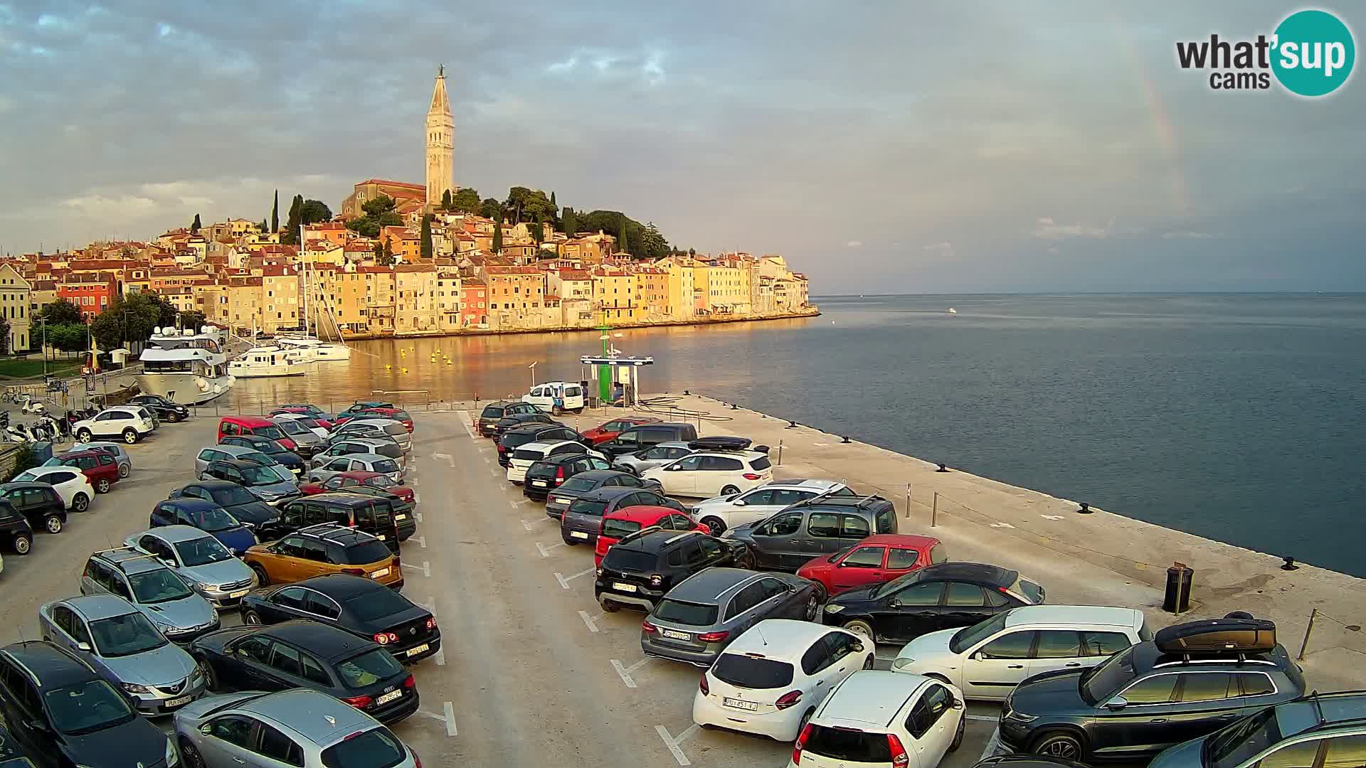 Spletna kamera Rovinj panorama mesta | Istra