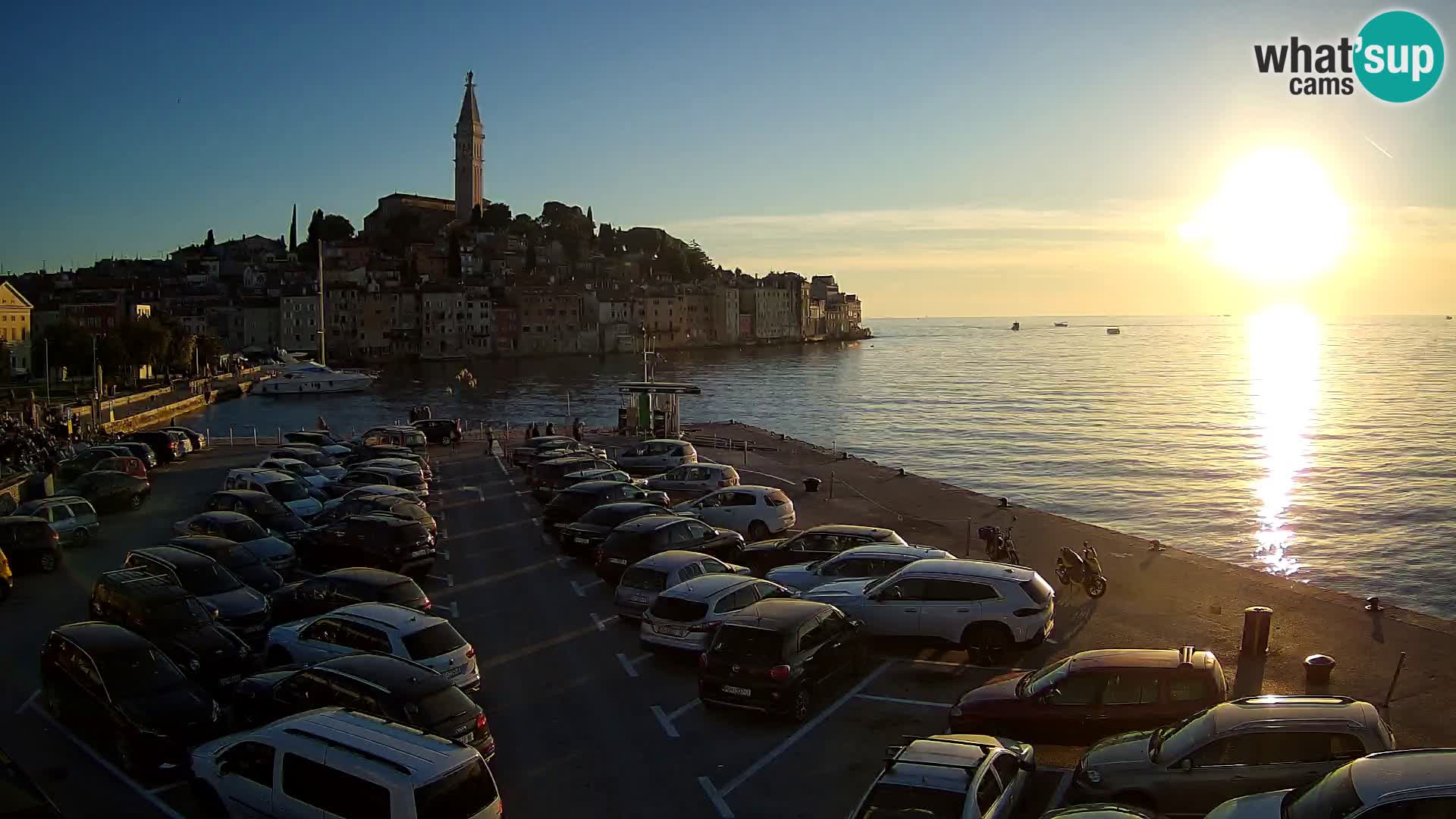 Spletna kamera Rovinj panorama mesta | Istra