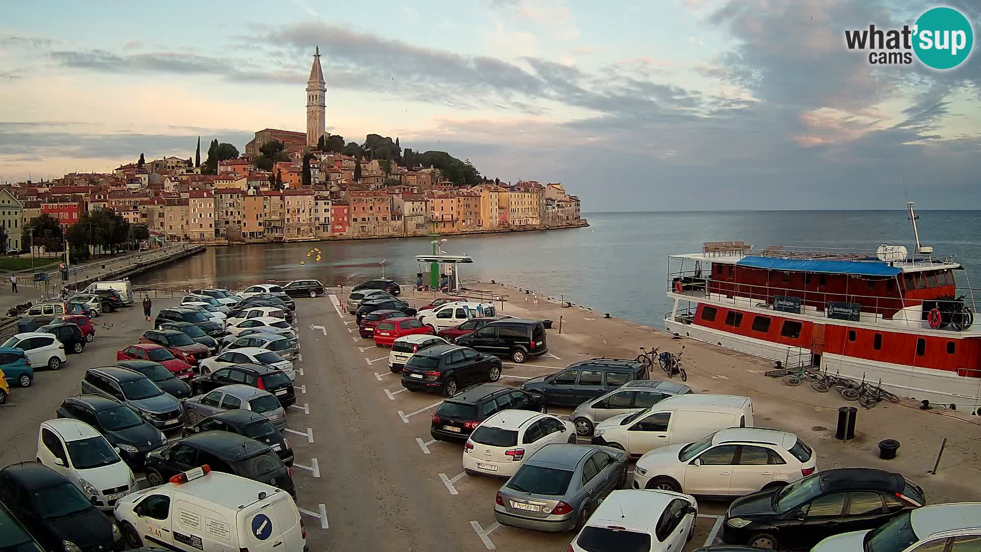 Spletna kamera Rovinj panorama mesta | Istra