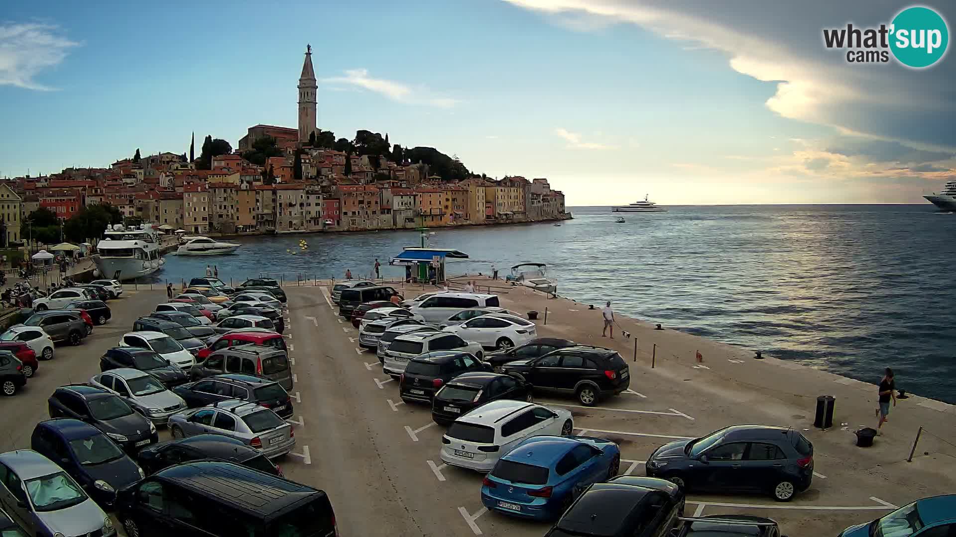 Spletna kamera Rovinj panorama mesta | Istra