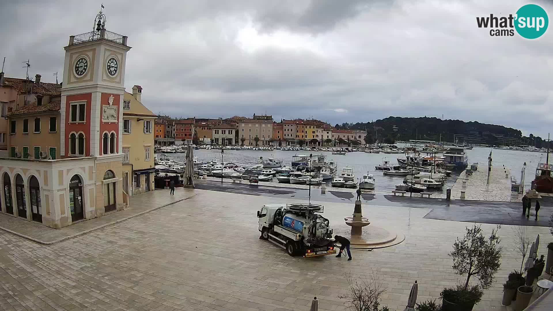 Webcam Rovigno piazza | LIVE cam Piazza centrale Rovigno