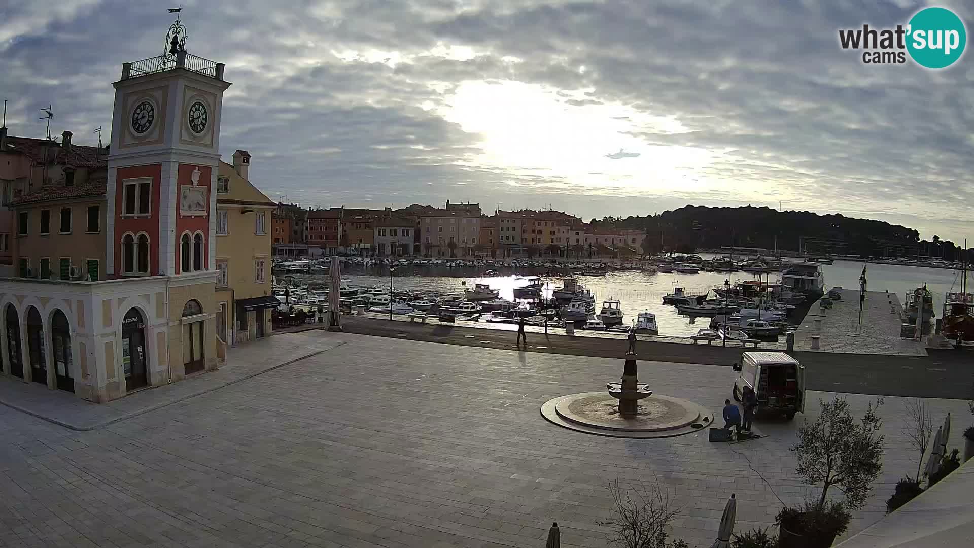 Webcam Rovigno piazza | LIVE cam Piazza centrale Rovigno