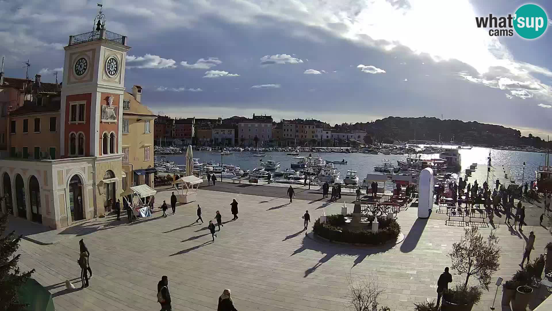 Webcam Rovigno piazza | LIVE cam Piazza centrale Rovigno