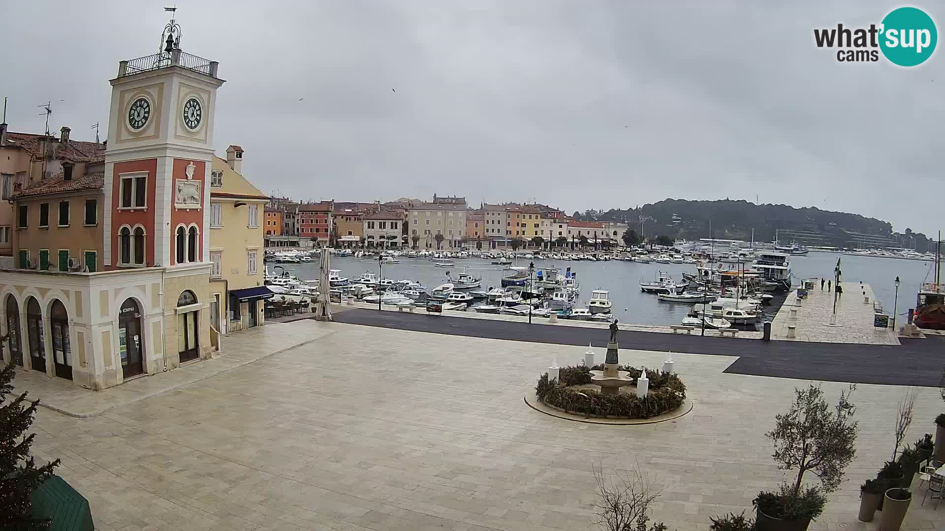 Webcam Rovigno piazza | LIVE cam Piazza centrale Rovigno