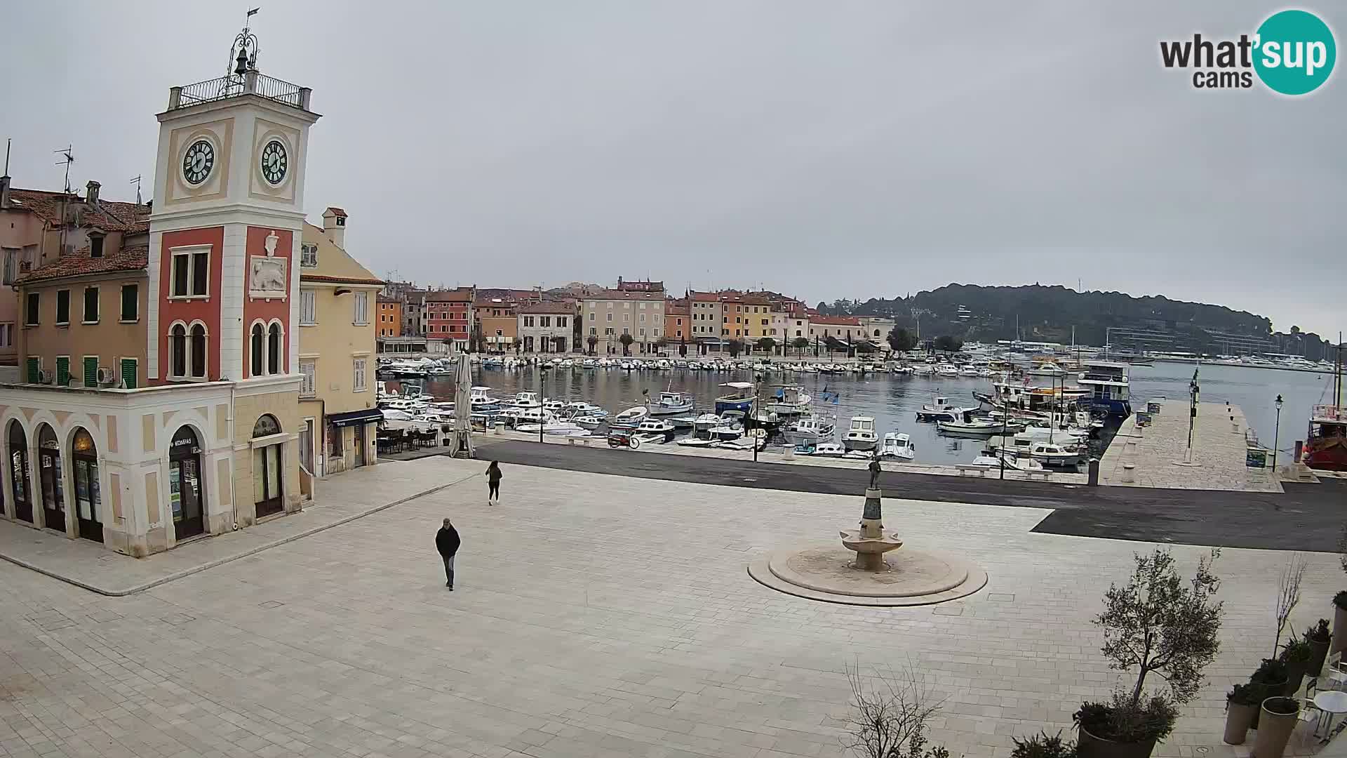 Webcam Rovigno piazza | LIVE cam Piazza centrale Rovigno