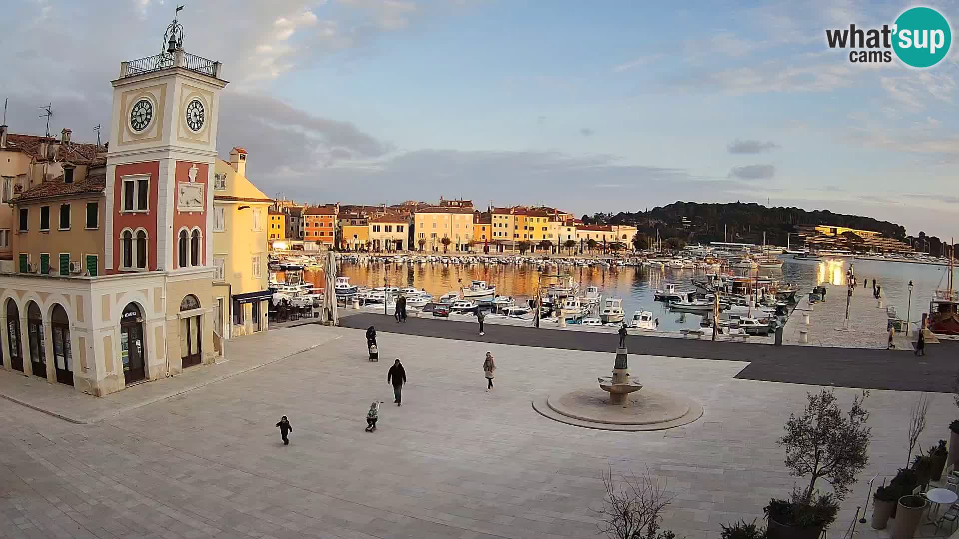 Webcam Rovigno piazza | LIVE cam Piazza centrale Rovigno