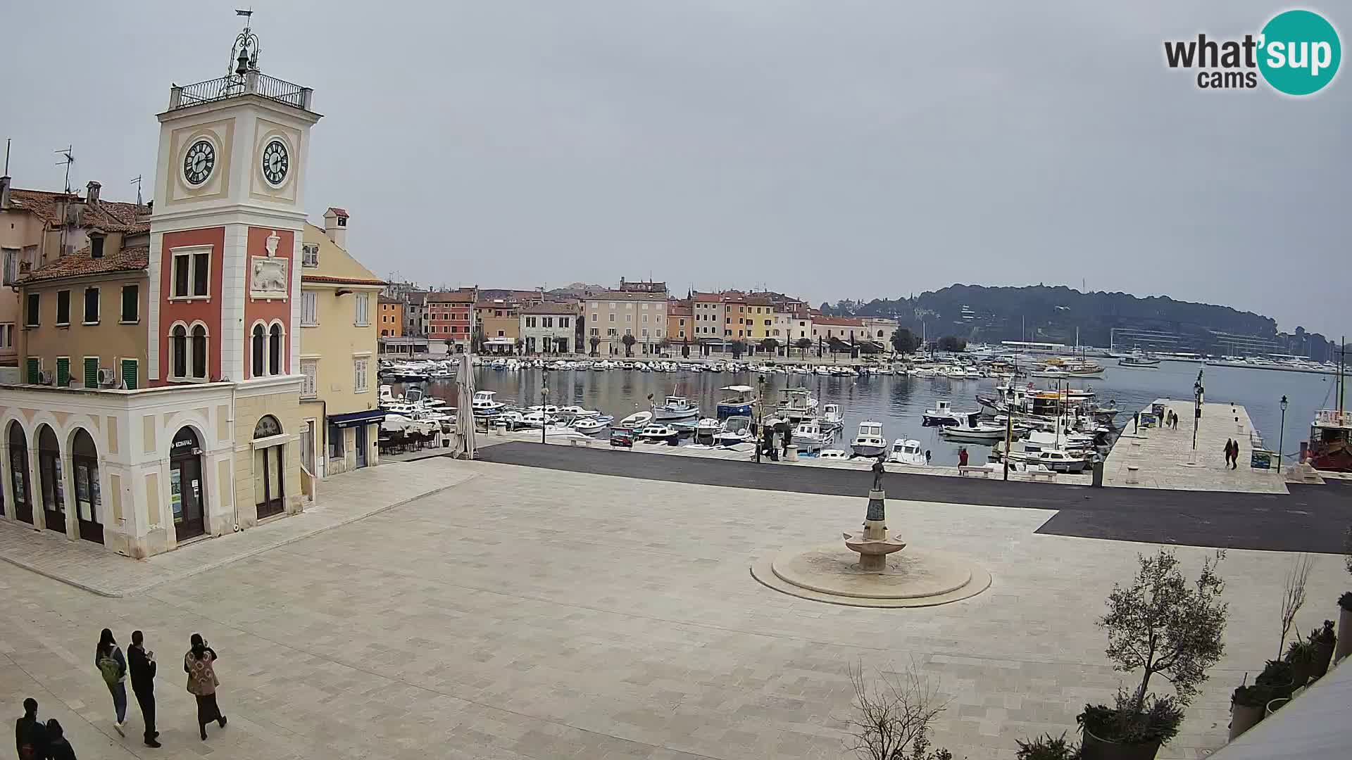 Webcam Rovigno piazza | LIVE cam Piazza centrale Rovigno