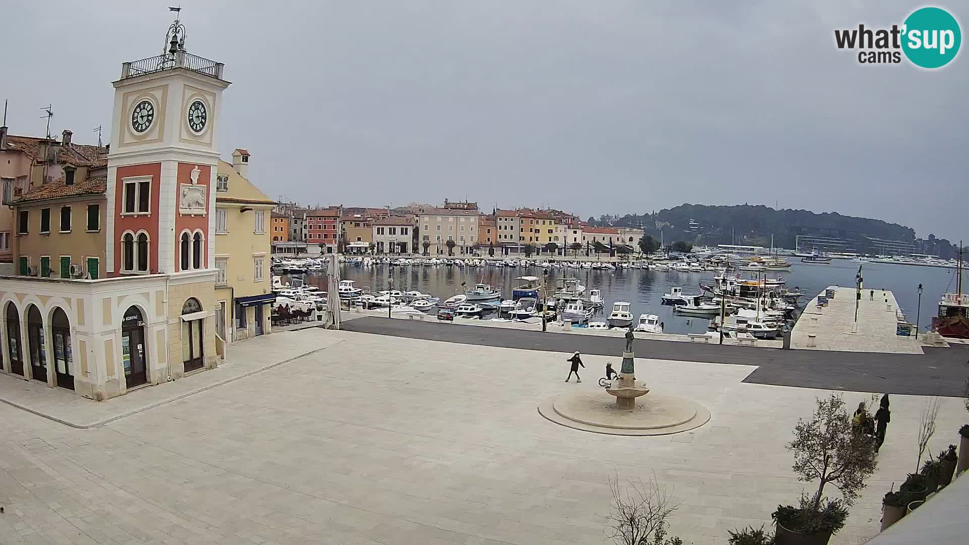 Webcam Rovigno piazza | LIVE cam Piazza centrale Rovigno