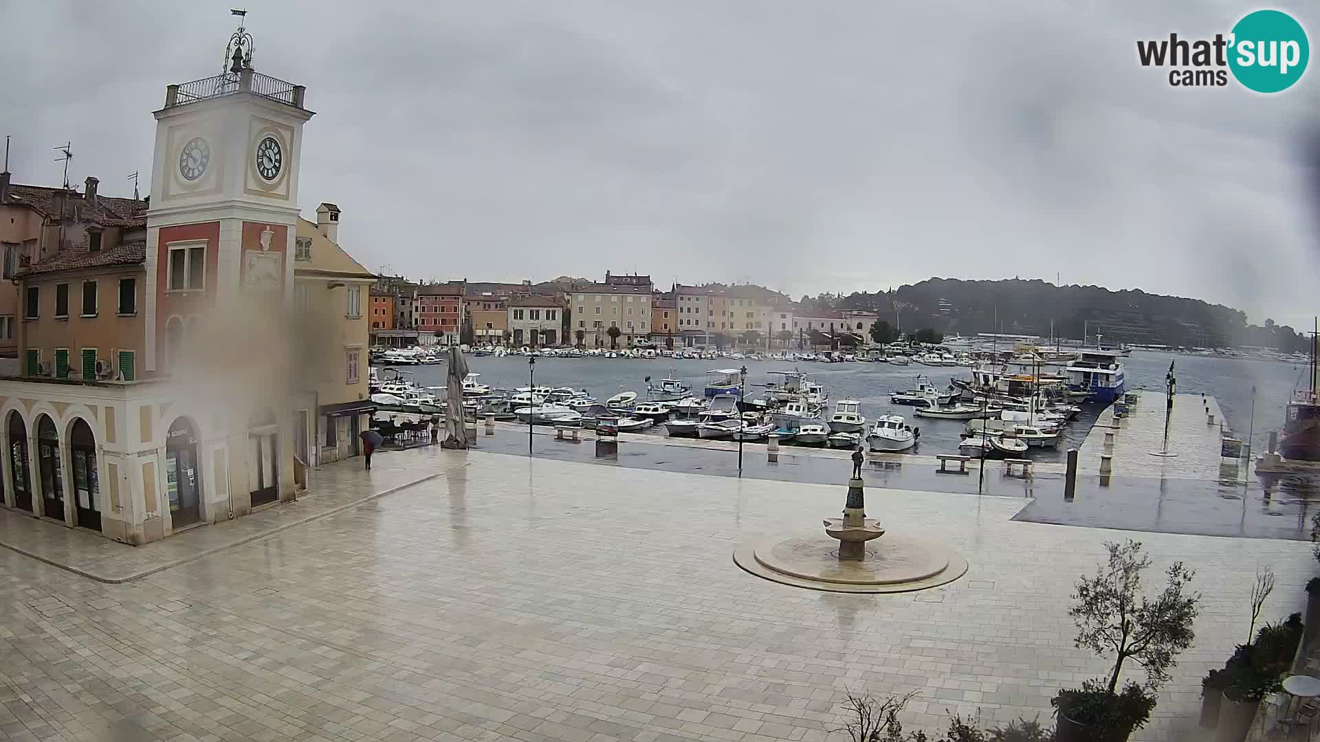 Webcam Rovigno piazza | LIVE cam Piazza centrale Rovigno