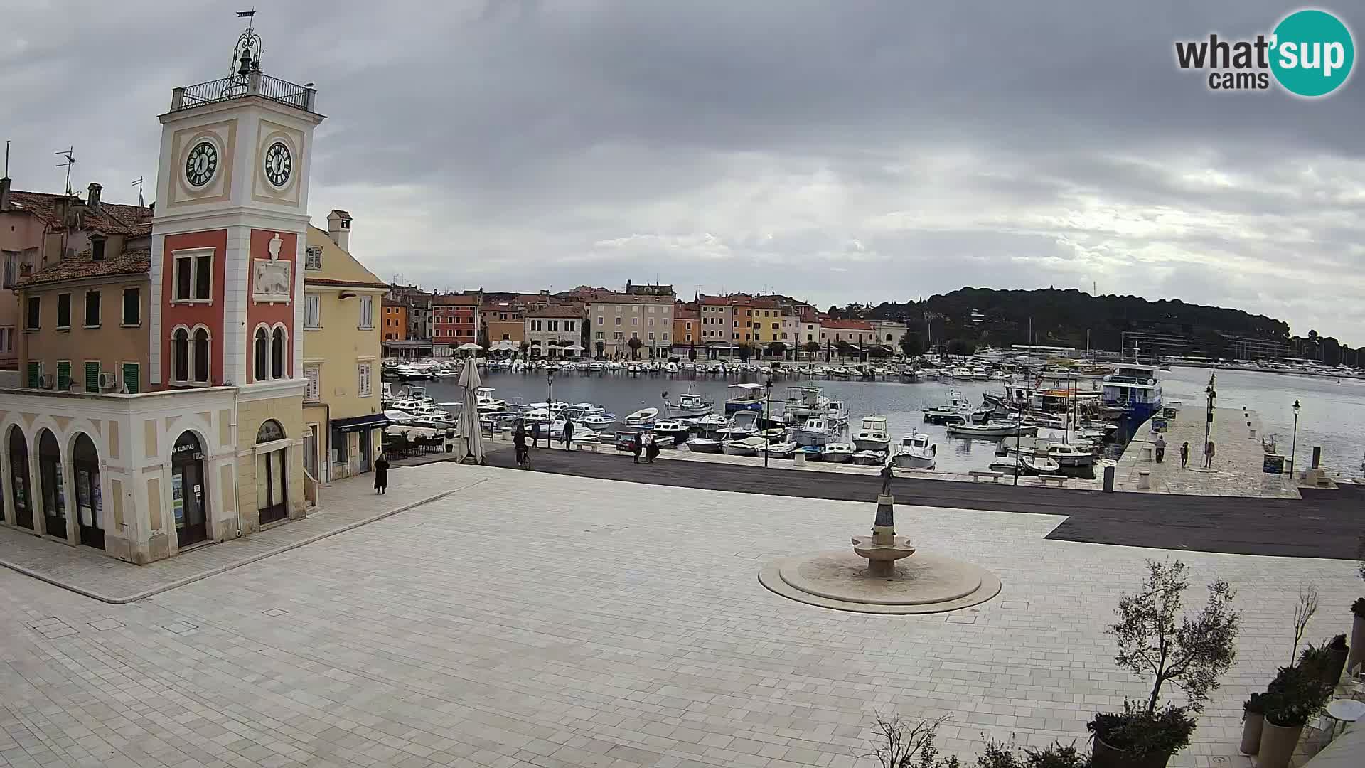 Webcam Rovigno piazza | LIVE cam Piazza centrale Rovigno