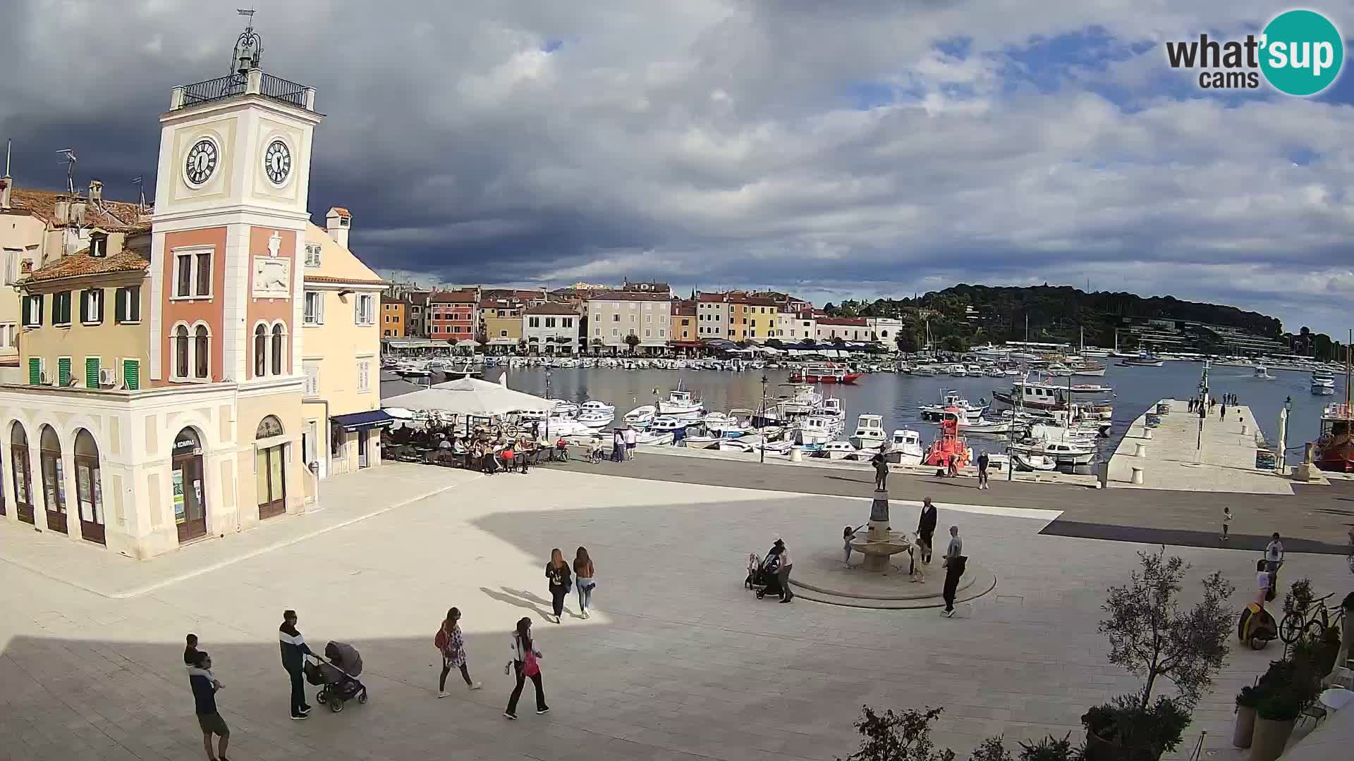 Webcam Rovigno piazza | LIVE cam Piazza centrale Rovigno