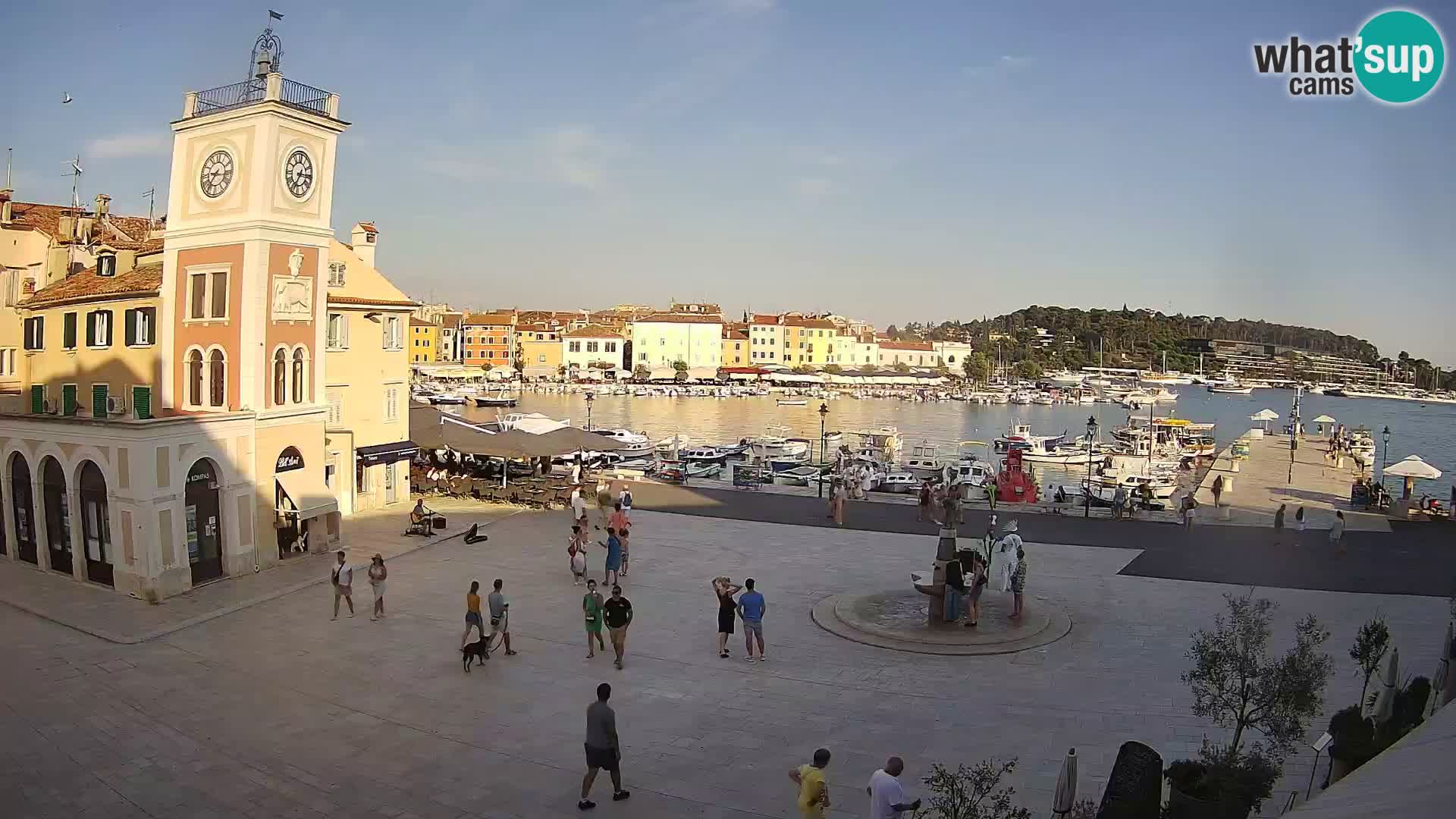 Webcam Rovigno piazza | LIVE cam Piazza centrale Rovigno