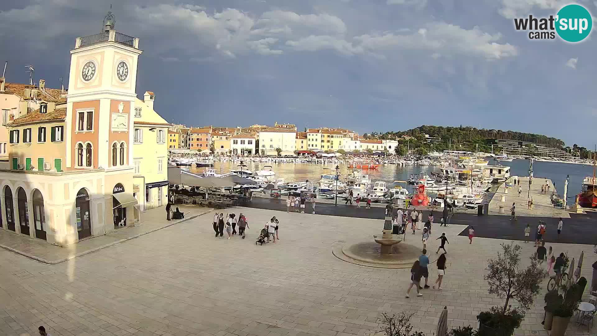 Webcam Rovigno piazza | LIVE cam Piazza centrale Rovigno
