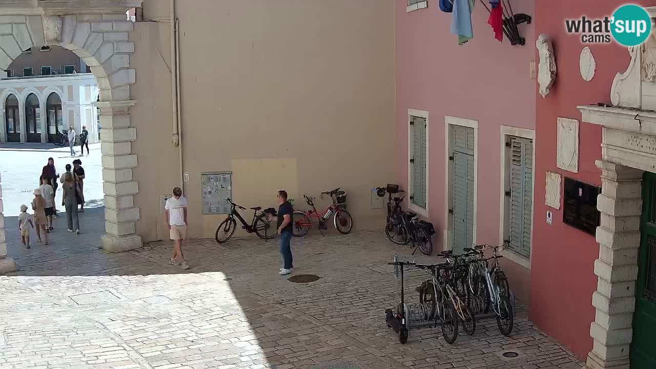 Spletna kamera Rovinj Mestna vrata – Balbijev lok – Istra – Hrvaška