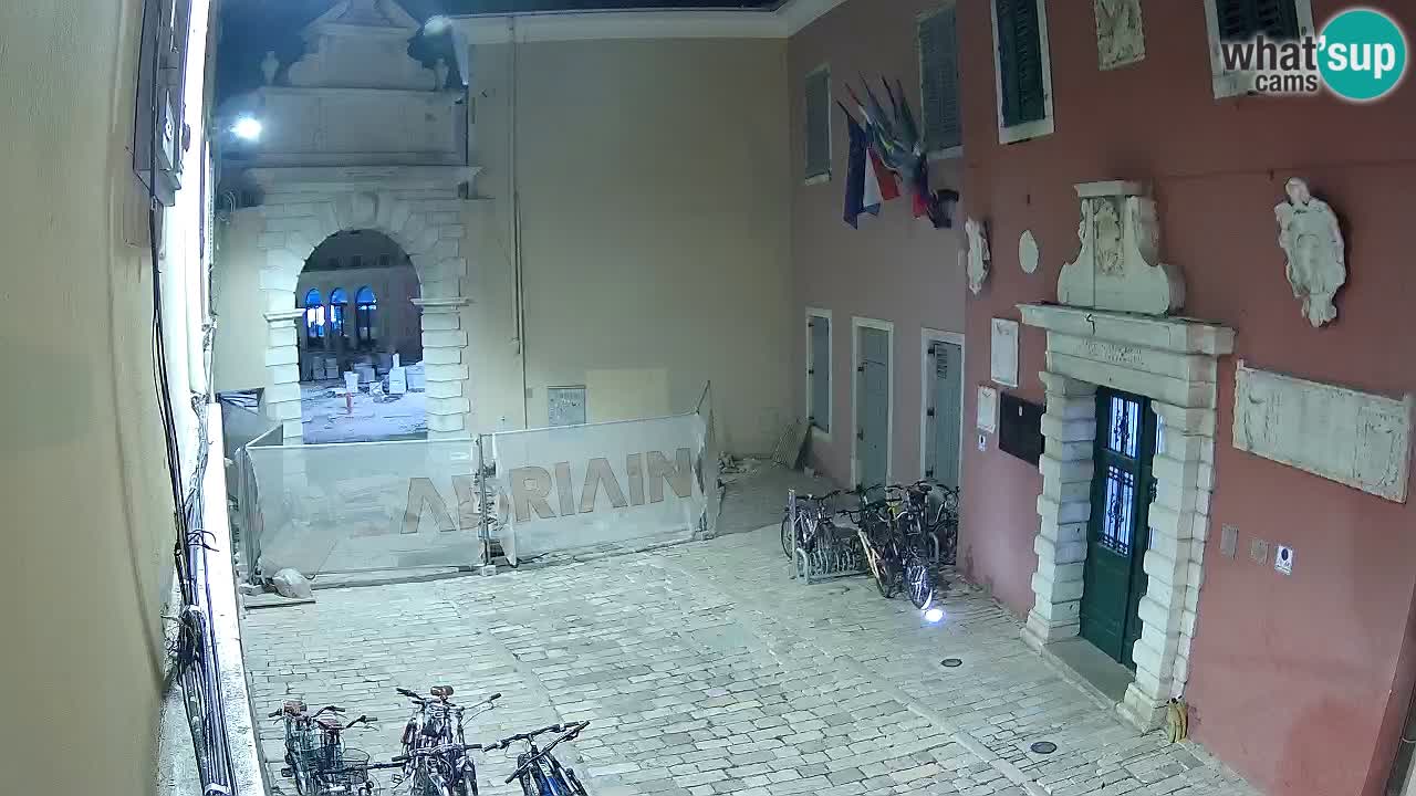 Webcam en vivo Rovinj – “Puerta de la ciudad” Proa de Balbi – Istria – Croacia
