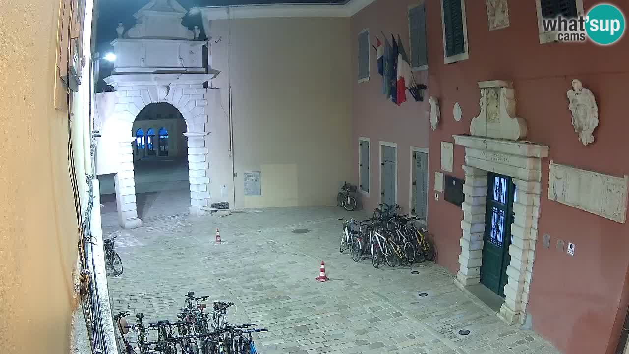 Webcam en direct Rovinj – L’arc de Balbi “Porte de la ville” – Istrie – Croatie