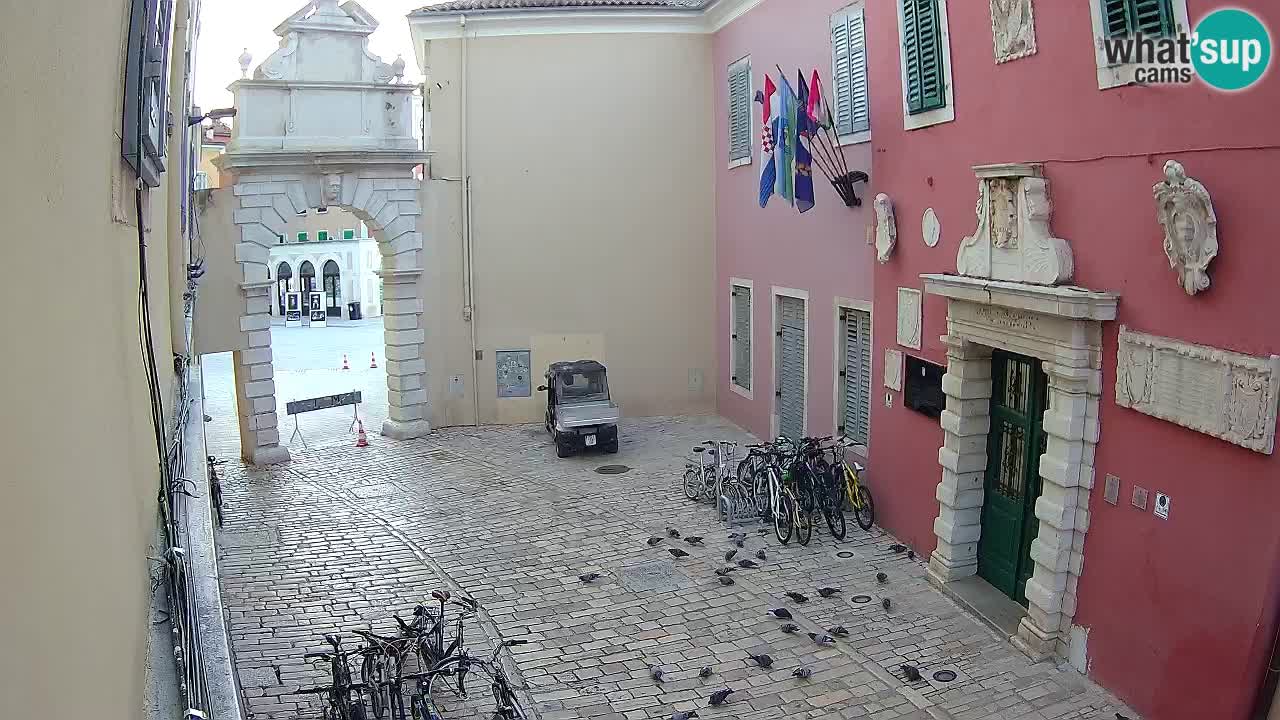 Webcam en vivo Rovinj – “Puerta de la ciudad” Proa de Balbi – Istria – Croacia