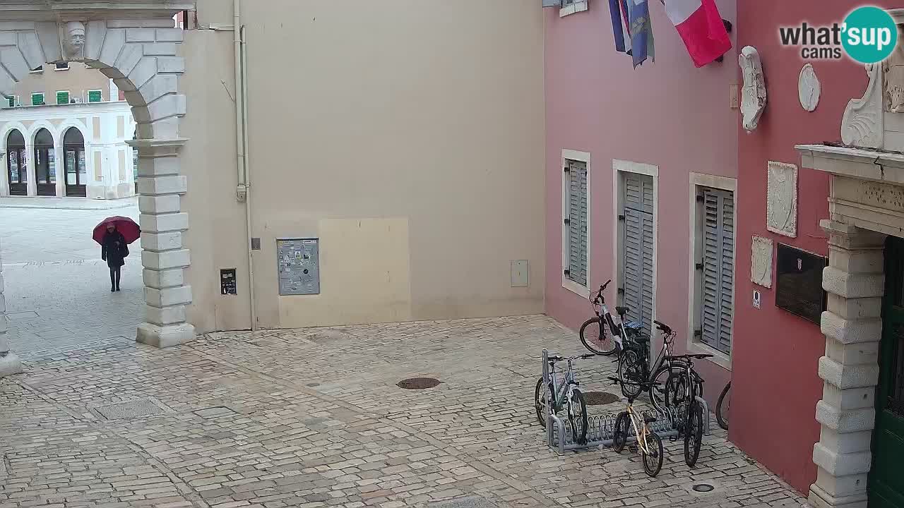 Webcam en vivo Rovinj – “Puerta de la ciudad” Proa de Balbi – Istria – Croacia