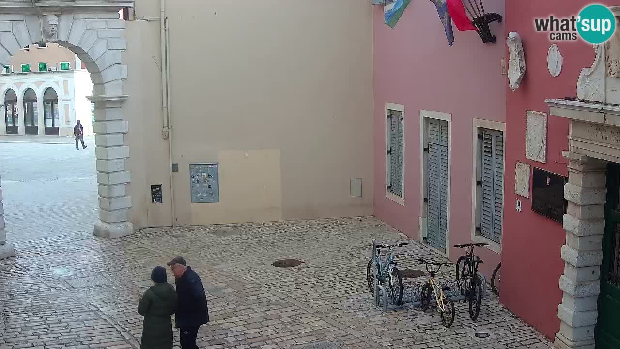 Webcam en vivo Rovinj – “Puerta de la ciudad” Proa de Balbi – Istria – Croacia