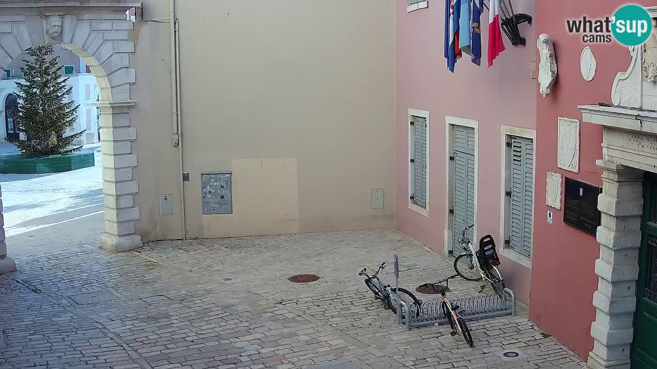 Webcam en vivo Rovinj – “Puerta de la ciudad” Proa de Balbi – Istria – Croacia