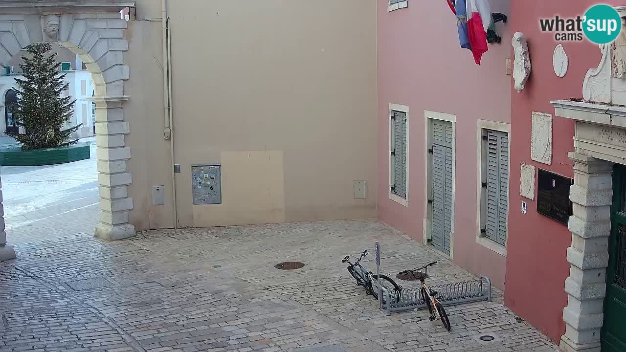 Webcam en direct Rovinj – L’arc de Balbi “Porte de la ville” – Istrie – Croatie