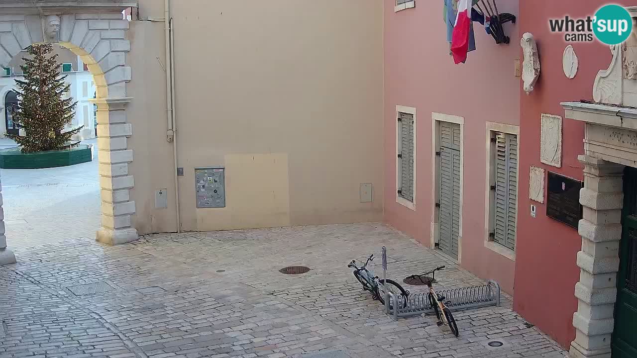 Webcam en direct Rovinj – L’arc de Balbi “Porte de la ville” – Istrie – Croatie