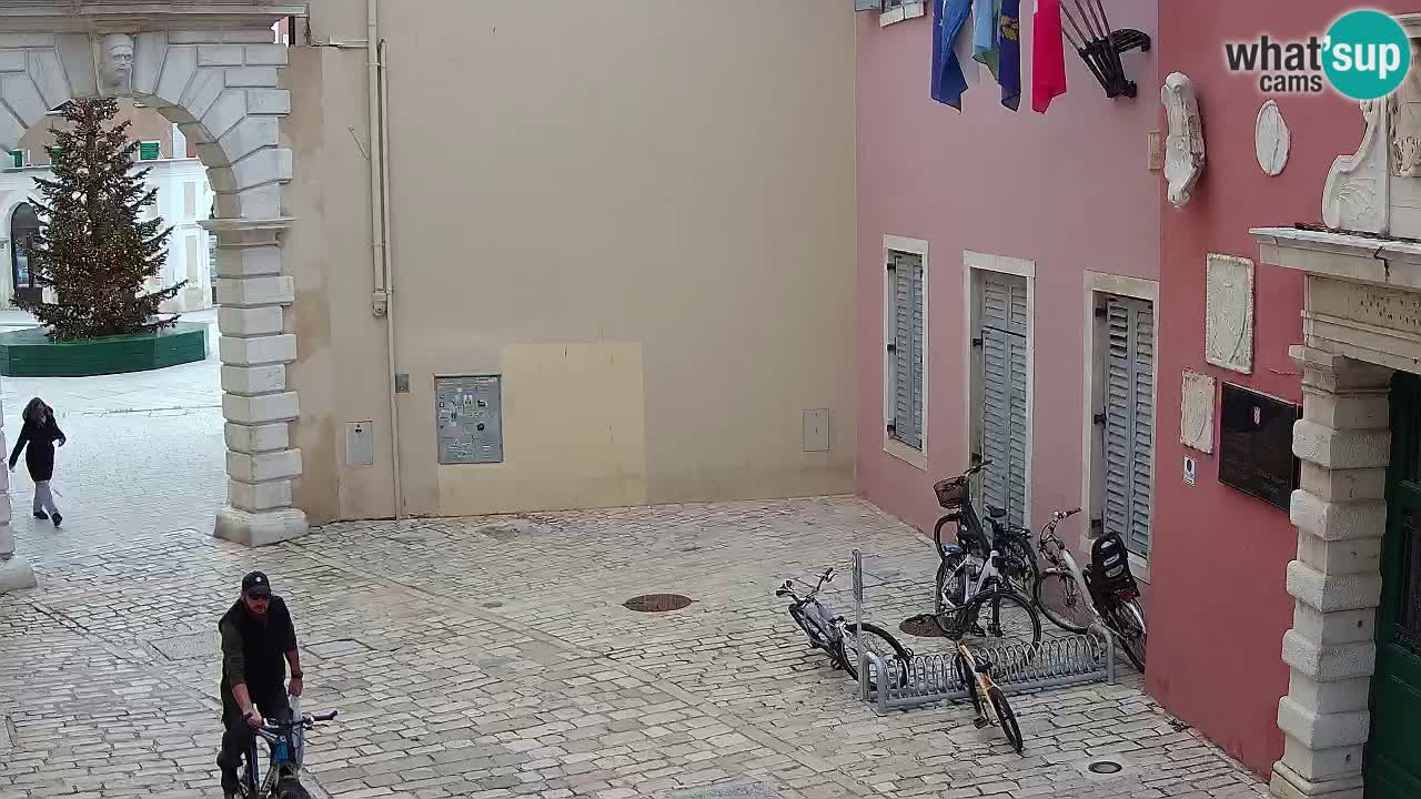 Webcam en vivo Rovinj – “Puerta de la ciudad” Proa de Balbi – Istria – Croacia