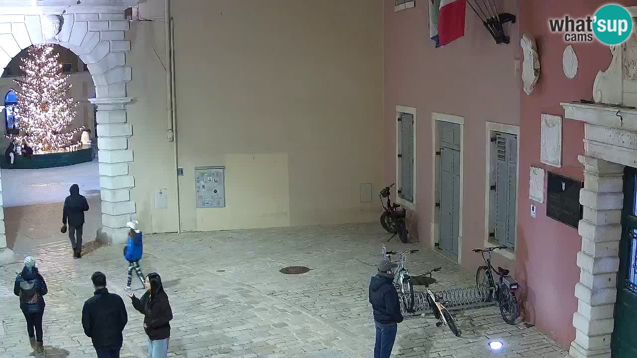 Live Rovigno webcam – Arco di Balbi “Porta della città” – Istria