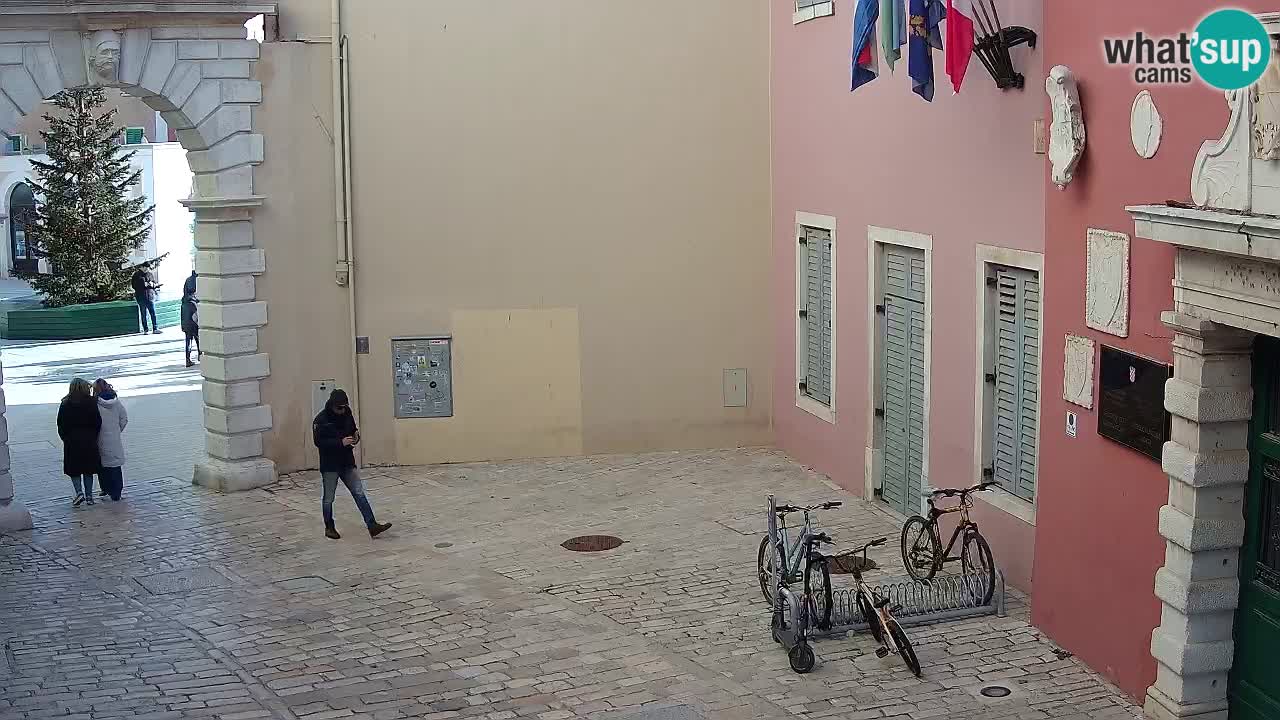 Live Rovigno webcam – Arco di Balbi “Porta della città” – Istria