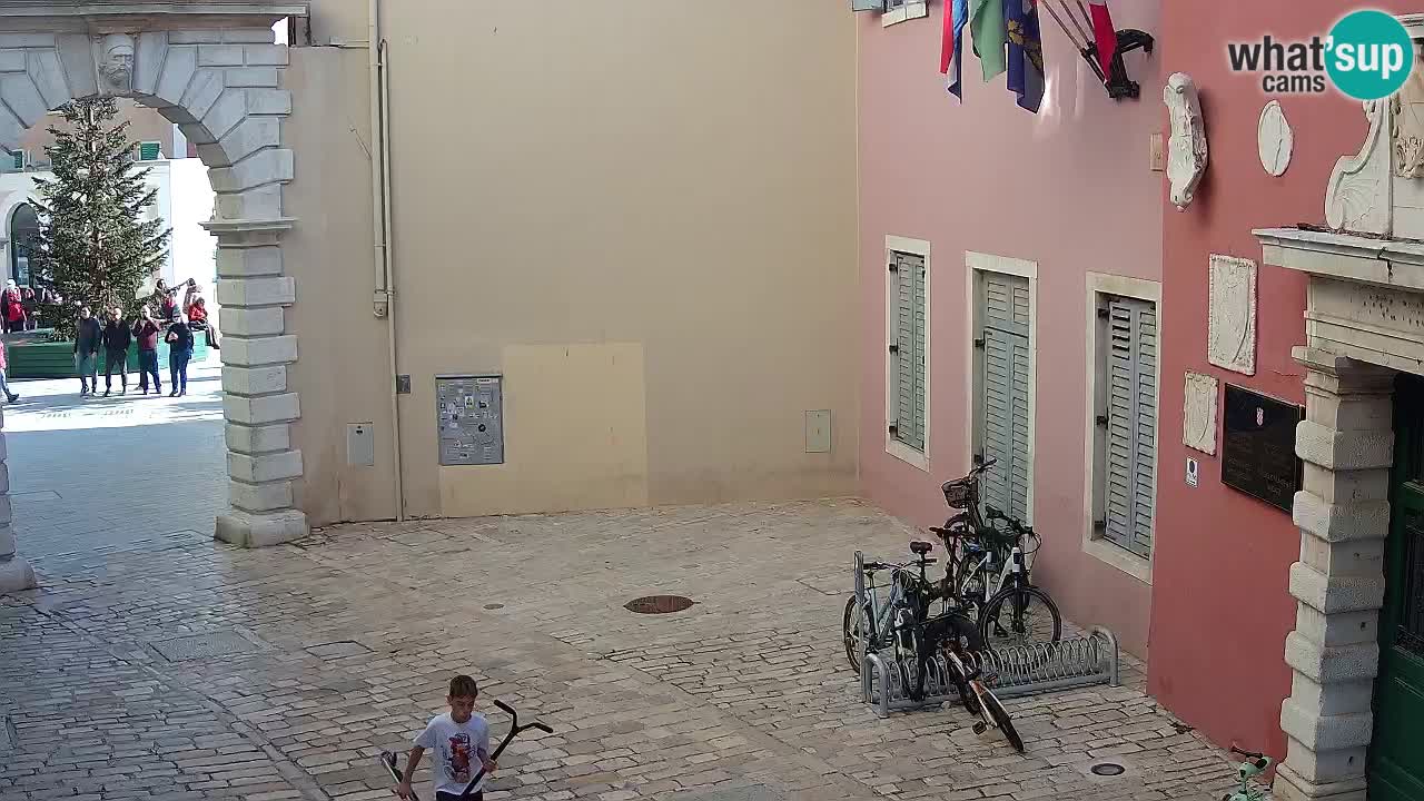 Webcam en vivo Rovinj – “Puerta de la ciudad” Proa de Balbi – Istria – Croacia